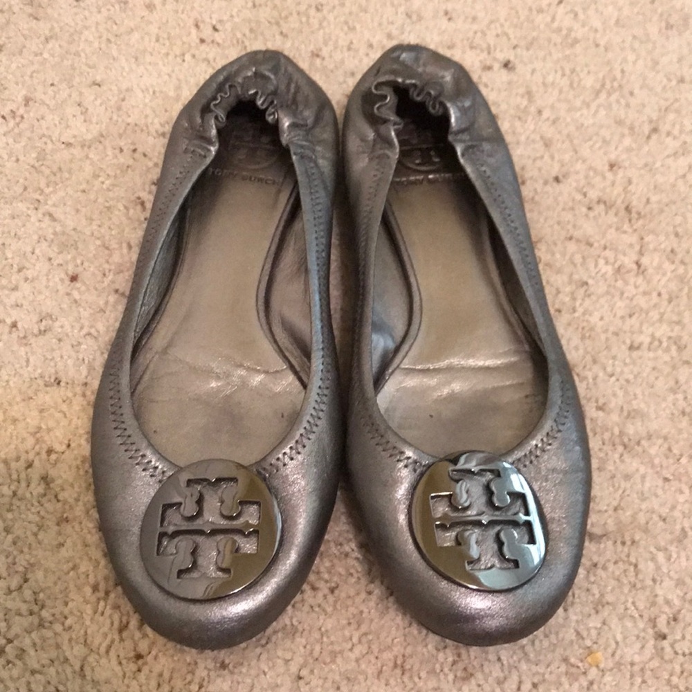 Tory Burch Ballet Flats in Pewter